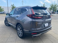 Humberview Volkswagen on the Queensway Experience luxury, reliability, and versatility in this 2020... (image 4)