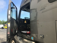 2021 VOLVO VNL64760;Heavy Duty Trucks - Conventional Truck w/ Sleeper Penske Location 100 THORNHILL... (image 8)