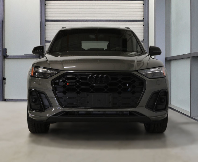 2023 Audi SQ5 Technik / Chronos / Black optics /Sport. Exhaust/  in Cars & Trucks in Longueuil / South Shore - Image 4
