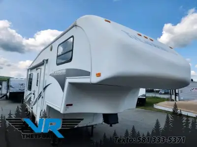 VR Thetford Paiement à partir de 0$/sem. + TX. 2004 Glendale Titanium 24E29 Couple Aubaine ! Le Poid...