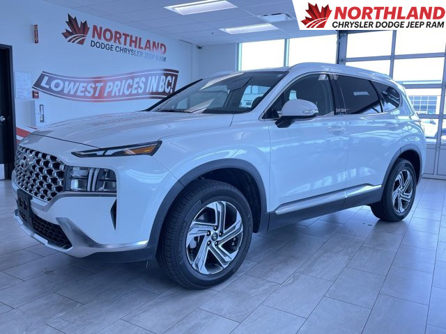 2022 Hyundai Santa Fe Preferred | AWD | Backup Camera in Cars & Trucks in Prince George