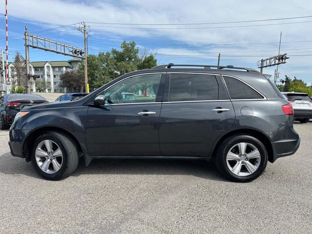 2013 Acura MDX Tech Package All Wheel Drive 7-Passenger Luxury in Cars & Trucks in Calgary - Image 3