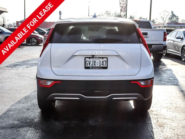 2023 Kia Niro EV Premium | Sunroof | Carplay | Dual Zone Climate in Cars & Trucks in Oakville / Halton Region - Image 4