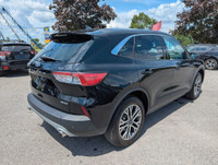 LOW KMS! ESCAPE SEL AWD! BLACK ON BLACK, LOADED! APPLE CARPLAY/ANDROID AUTO, LEATHER INTERIOR, GPS N... (image 5)