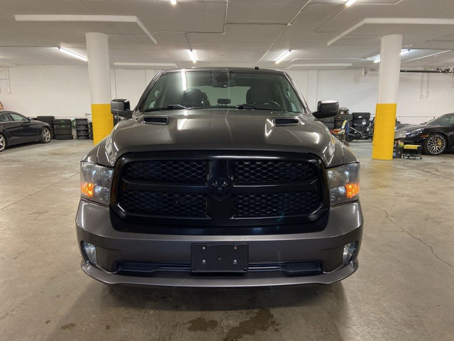 2022 Ram 1500 Classic Express 3.6L V6 4x4 Crew Cab in Cars & Trucks in Calgary - Image 2