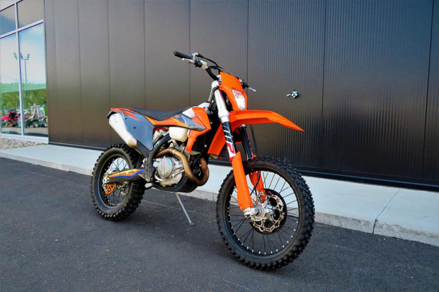2021 KTM 500 XCF-W in Dirt Bikes & Motocross in Shawinigan