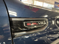 **MONTH-END SPECIAL!** FEATURING : HEADS UP DISPLAY, 6.2L V8 POWERED, AT4 AWD, SPLIT TAILGATE, SUNRO... (image 3)