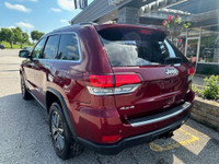 This JEEP GRAND CHEROKEE LIMITED, with a V6 Cylinder Engine engine, features a TRANSMISSION: 8-SPEED... (image 2)