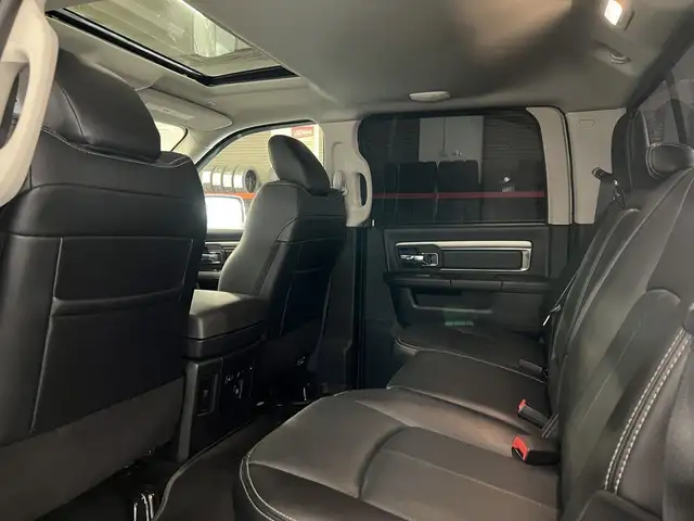 2018 Ram 2500 LARAMIE 6.7 DSL 4X4 | LIFT | FUEL RIMS | LOW KMS! dans Autos et camions dans Lloydminster - Image 32