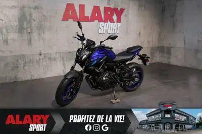 Cette MOTOCYCLETTE YAMAHA MT-07 2023 est disponible DÈS MAINTENANT! Contactez-nous au 450-420-2707....