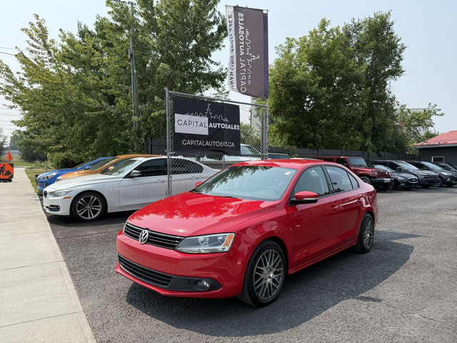 2014 Volkswagen Jetta Trendline 2.0L Manual in Cars & Trucks in Ottawa