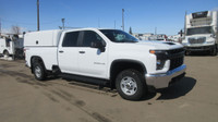 2021 CHEV 2500 SILVERADO UTILITY CANOPY PICKUP TRUCK 2021 CHEVY 2500 CREW CAB WITH SERVICE CANOPY UT... (image 2)