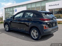 KBB.com 10 Best SUVs Under $30,000. This Hyundai Kona boasts a Regular Unleaded I-4 2.0 L/122 engine... (image 2)
