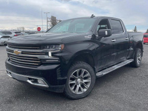 2022 Chevrolet Silverado 1500 High Country Crew 4WD | 6.2L | Leather | Sunroof | Nav | Cooled + Heated Seats | and More !