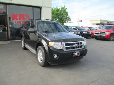 2011 Ford Escape XLT ONLY 137,000KMS!!!!!