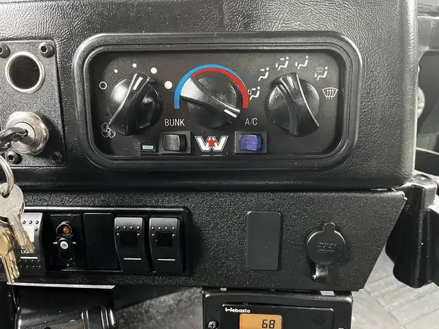 2011 western-star-trucks 4900 Twin Steer DD15 Altec AH85A Bucket in Heavy Trucks in Richmond - Image 32