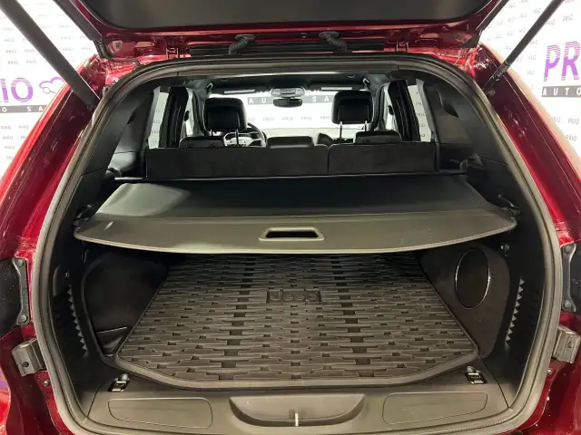2021 Jeep Grand Cherokee dans Autos et camions dans Ottawa - Image 7