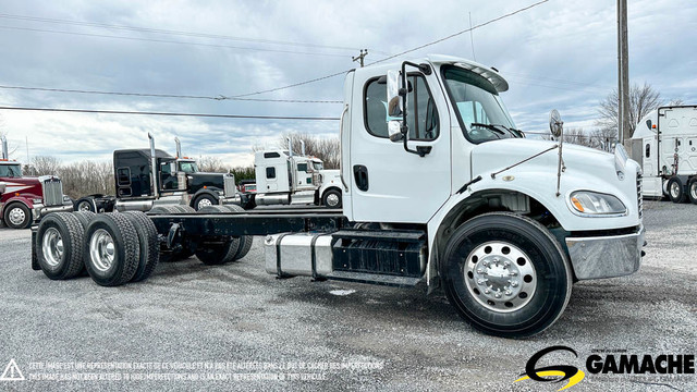 2013 FREIGHTLINER M2106 DAY CAB in Heavy Trucks in Chilliwack - Image 3
