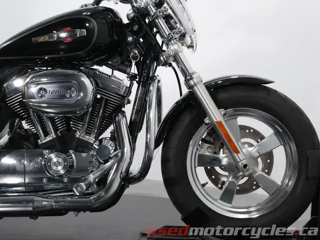 2011 Harley-Davidson® XLH1200C Sportster in Street, Cruisers & Choppers in Kelowna - Image 10