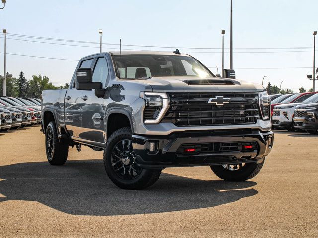 2025 Chevrolet Silverado 3500HD LT | Running Boards in Cars & Trucks in Edmonton - Image 2