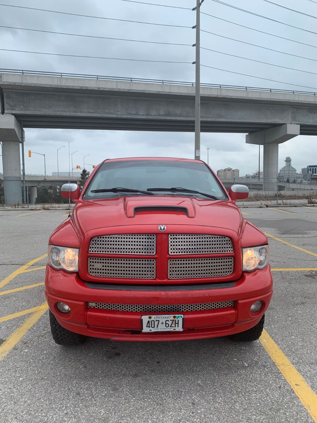 2004 Dodge Ram 1500 SLT in Cars & Trucks in City of Toronto - Image 2