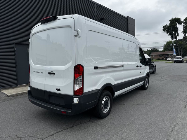 Ford Transit Van T-250 toit moyen 148 po PNBV de 9 000 lb porte  in Cars & Trucks in Trois-Rivières - Image 3