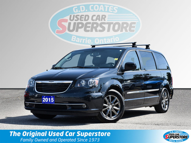 2015 Chrysler Town & Country S ~Leather ~Nav ~Power Seats ~Camer in Cars & Trucks in Barrie