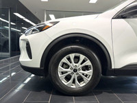 The 2024 Ford Escape Active is a versatile compact SUV powered by a 1.5L Intercooled Turbo Premium U... (image 5)