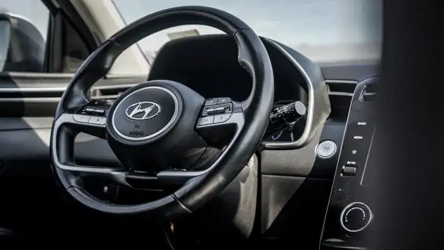 2022 Hyundai Tucson Preferred AWD | Heated Steering Wheel dans Autos et camions dans Guelph - Image 15