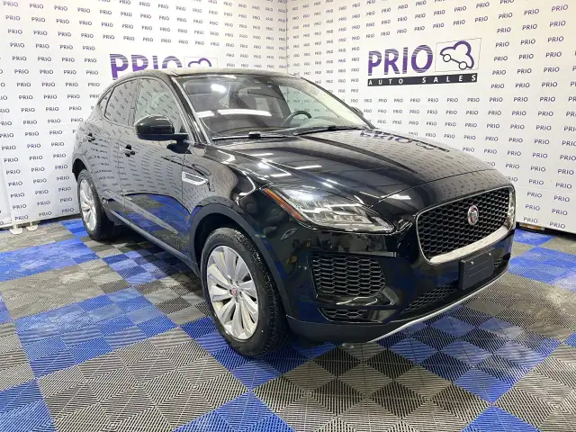 2020 Jaguar E-PACE dans Autos et camions dans Ottawa - Image 8