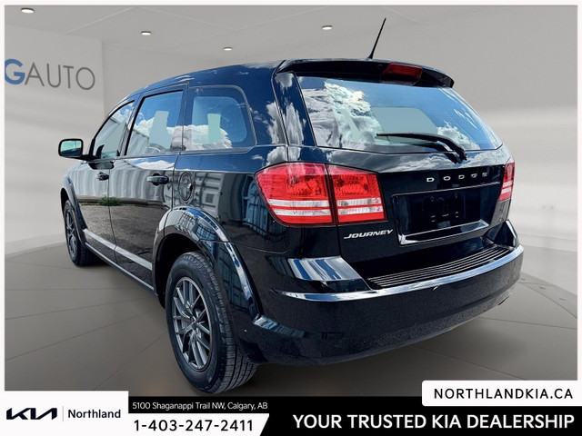 2018 Dodge Journey SE in Cars & Trucks in Calgary - Image 2