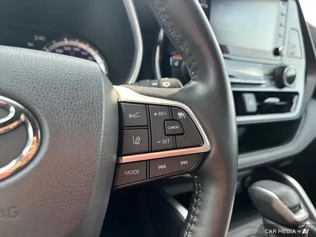 2022 Toyota Highlander XSE dans Autos et camions dans Brantford - Image 19