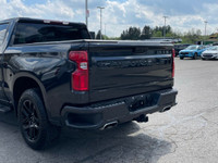 1 OWNER | ACCIDENT FREE | HEATED SEATS | HEATED STEERING WHEEL | TRI ZONE AUTO CLIMATE CONTROL | REM... (image 4)