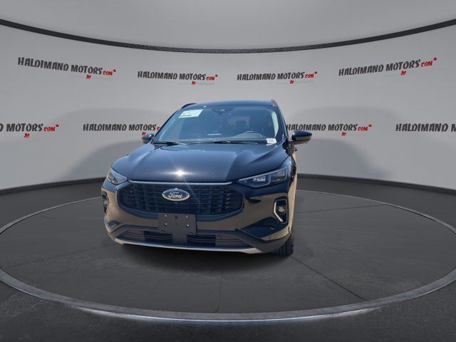 2023 Ford Escape Platinum in Cars & Trucks in Hamilton - Image 3