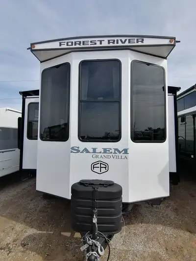 If you're looking for a home away from home, look no further! The all new 2025 Forest River Salem Gr...