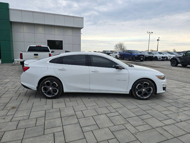 2019 Chevrolet Malibu in Cars & Trucks in Ottawa - Image 4