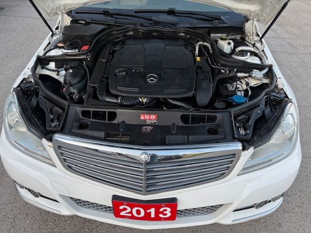 2013 Mercedes-Benz C-Class C 300 in Cars & Trucks in Mississauga / Peel Region - Image 2
