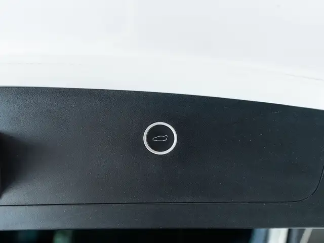 2019 Tesla Model X Long Range/AUTOPILOT FULL SELF-DRIVE/1OWNER in Cars & Trucks in Mississauga / Peel Region - Image 43