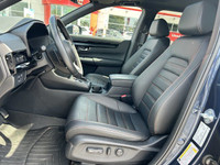 Experience the refined luxury and efficiency of this Certified Pre-Owned 2025 Honda CR-V Hybrid Tour... (image 9)