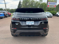 Leather Seats, Memory Seats, Heated Seats, Android Auto, Apple CarPlay! This 2022 Land Rover Range R... (image 5)