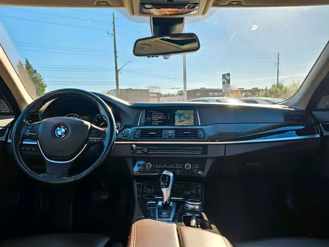 2016 BMW 5 Series 4dr Sdn 528i xDrive AWD in Cars & Trucks in Oakville / Halton Region - Image 12