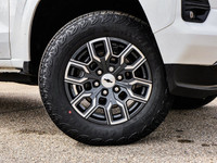 Welcome To Sherwood Park Chevrolet. The #1 Volume Chevrolet Dealer in Canada. This Chevrolet COLORAD... (image 5)