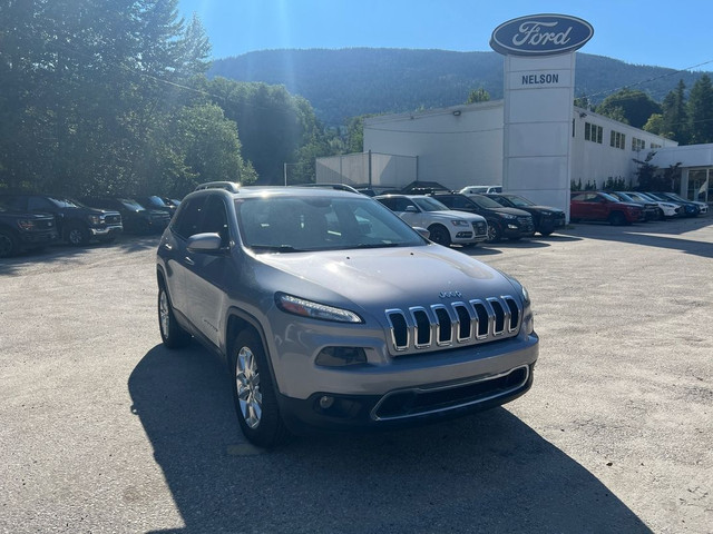 2016 Jeep Cherokee Limited 4WD, 3.2L Pentastar Vvt V6 W/Ess in Cars & Trucks in Nelson