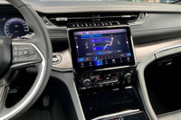3.6 L 6 Cyl Engine Vehicle Options: Leather Interior, Adaptive Cruise Control, Blind Spot Monitoring... (image 5)
