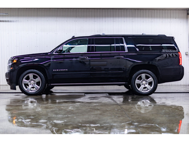 2020 Chevrolet Suburban AWD Premier Leather Roof Nav BCam in Cars & Trucks in Calgary - Image 3