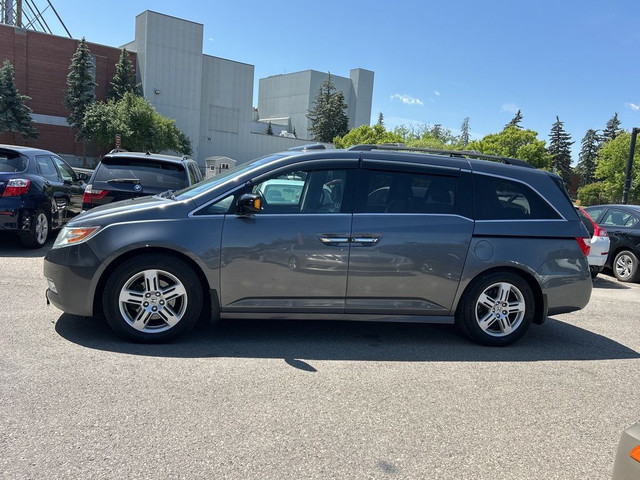 2012 Honda Odyssey Touring in Cars & Trucks in Calgary - Image 3
