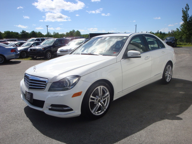 2013 Mercedes-Benz C-Class C 300 4Matic in Cars & Trucks in Fredericton - Image 2