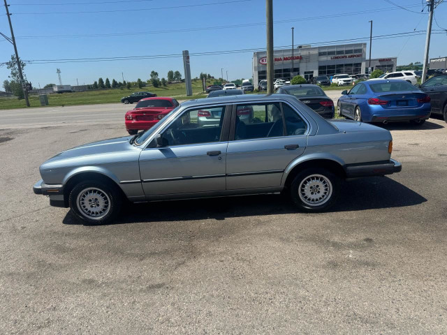 1986 BMW 325 325, E30, SEDAN, MANUAL, ONLY 65,000 KMS, CERT in Cars & Trucks in London - Image 2