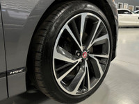 **SUMMER SPECIAL!** FULLY ELECTRIC, FEATURING : HEADS UP DISPLAY, JAGUAR LED TECHNOLOGY HEADLIGHTS,... (image 5)