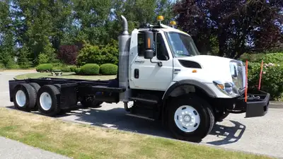 2013 International 7400 Workstar Cab And Chassis Diesel with Air Brakes, 7.6L L6 DIESEL engine, 2 do...